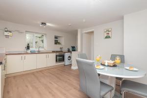 K Suites - Huddersfield Road