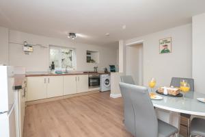 K Suites - Huddersfield Road