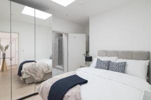 Bright and Modern Flat in Milton Keynes