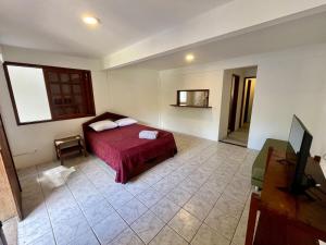 No Coração da Guarda do Embaú com Cozinha e AC