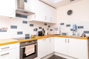 Modern 1BDR Retreat Near Queens Park In Brighton