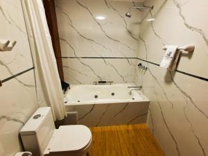 Hotel Rosa Mistika Inn