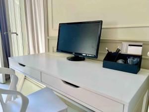 Historic apartment by the water STHLM