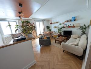 Quiet family apartment in Paris Near 7 metro lines