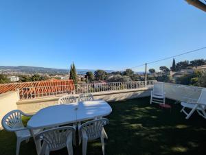 Appartement 90m2 avec terrasse, vue mer et parking gratuit