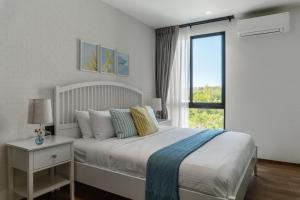 Title Halo Lemon Sky Naiyang Gym Pool Hammam