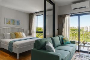 Title Halo Lemon Sky Naiyang Gym Pool Hammam