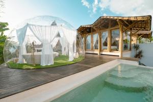 Skyspace Villas - The One & Only Starlit Dome Room & Bamboo House Canggu