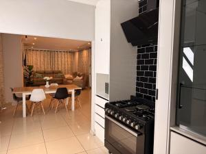 Luxury & Secure - close to Sandton