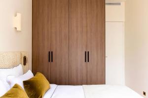 Harmony Collection II 2BR Suite 6P Bourse Grevin