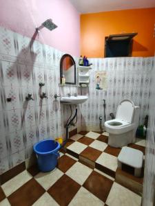 Entire Private Duplex 4 Bedroom Home