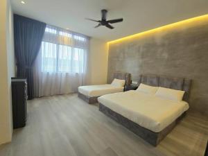 New JONQ Stay 7pax Near Jonker 2 mins