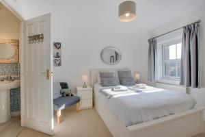 3 Bed in Mumbles oc-hh314