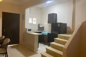 123 · 2BR townhouse 1 bath yard