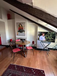 Panoramic apartment overlooking the Po River