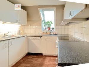 Comfortable Spacious City Center Washer Dryer