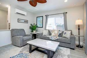 Island Living 1BR Steps to Gulf Colony Inn 55