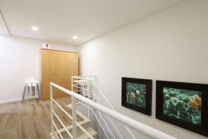 T1 - Sea View by Nazpina