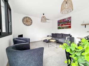 Retraite télétravail · 4 suites avec SDB · Bureau dans chaque chambre · Terrasse