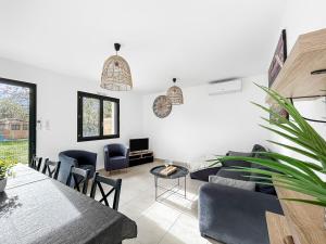 Retraite télétravail · 4 suites avec SDB · Bureau dans chaque chambre · Terrasse