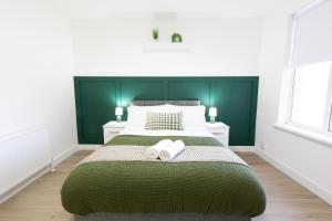 Luxury 4 Bedroom House in Wolverhampton Centre