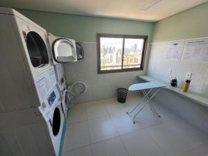 Apto compacto com vista mar bem localizado