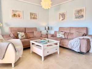 Las Dunas de Cabopino Penthouse Carib Playa - EaW Homes