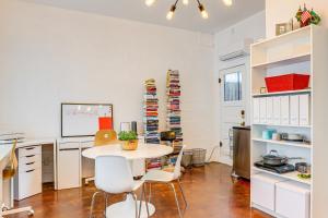 1 Mi to Downtown Walkable Studio in Sacramento