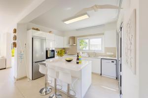 Seaside Sunrise Familly Villa