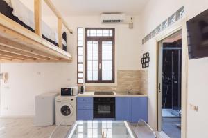Easy loft next to Loreto metro stop
