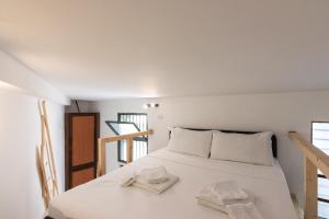 Easy loft next to Loreto metro stop