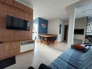 Apartamento 100 metros da praia