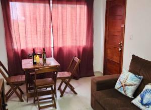 Apartamento Rio das Ostras com 2 Quartos e Suíte!