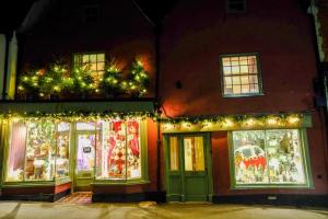 3 Bed in Wotton-under-Edge oc-l33488