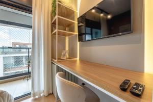 Studio top 20º andar 150 m do metro Brooklin com piscina