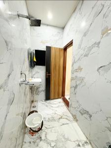 Chauhan Inn