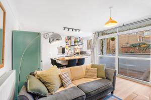 Stylish 2 bed Central London