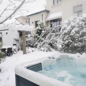 Kúria apartman private wellness with garden and pool