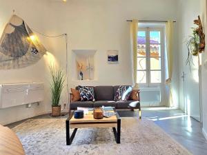 Azzurella - Suberbe T2 tout neuf, à 3min du vieux port avec parking inclus - BY AURAconciergerie