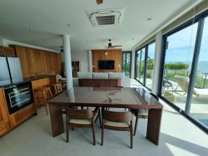 Panoramic Sea View 3BR Pool Villa with Rooftop