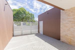 Casa 2 Suítes a 650 m da Praia JUO0004