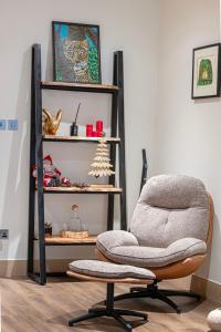 Massive 2,000 sqft 1BR with Private Terrace & BBQ