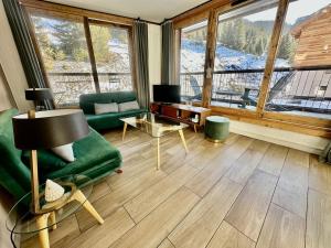 NEW 4 pp design appartment, ski in-out, mountain view