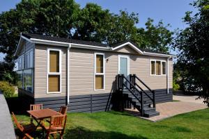 Riverside Holiday Park