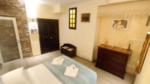MyAssisiSuite - La Suite di San Rufino - Dimora Storica in Pietra Antica, 2 VERI Matrimoniali, Assisi Centro - Accoglienza e Check Live - Mówimy po polsku img42