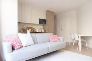 Life Happens Vale Living