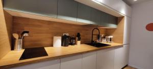 Warm & chic designer apartment in the South