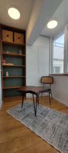 Warm & chic designer apartment in the South