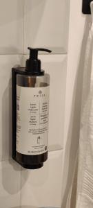 Warm & chic designer apartment in the South