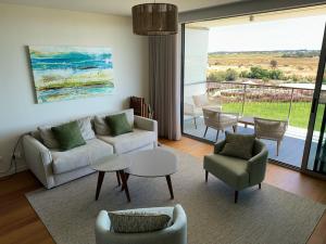 Life Happens Bayline Luxurious Oceanfront